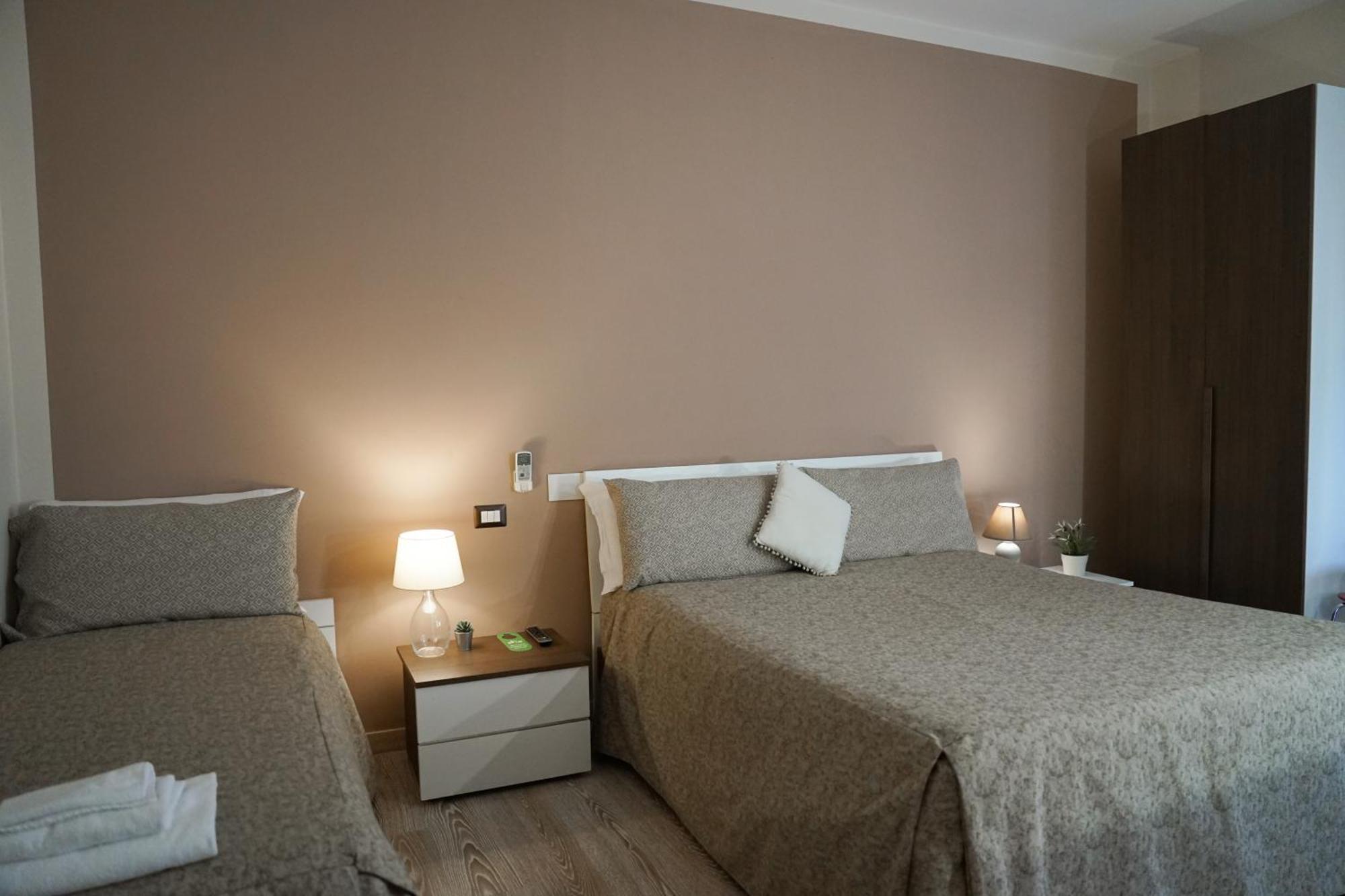 Salernoprestige Rooms Bagian luar foto