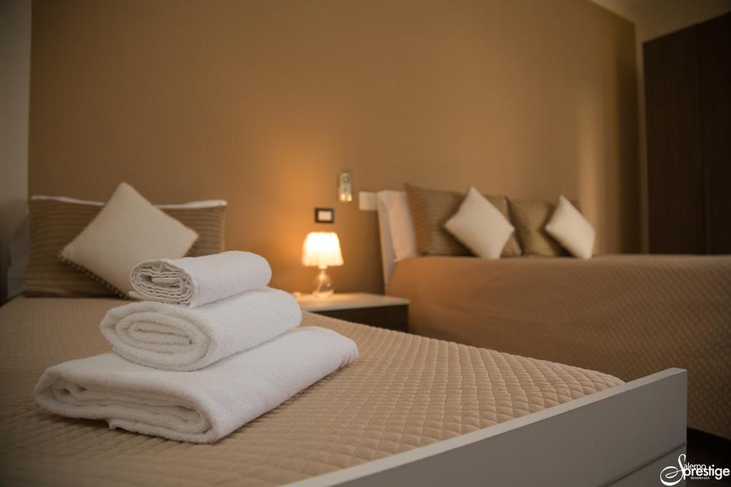 Salernoprestige Rooms Bagian luar foto