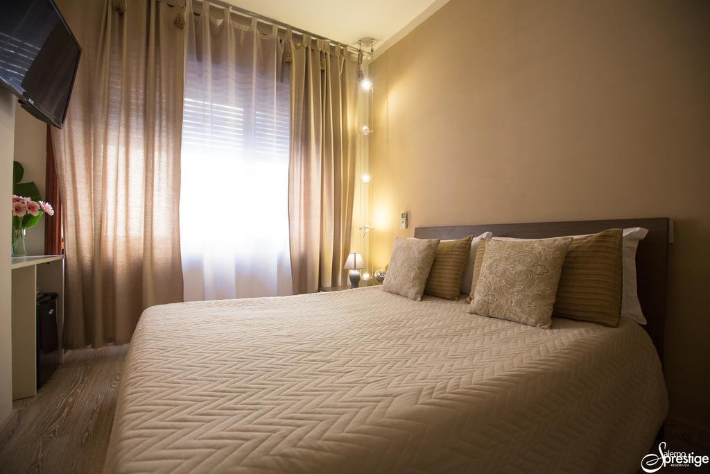 Salernoprestige Rooms Bagian luar foto