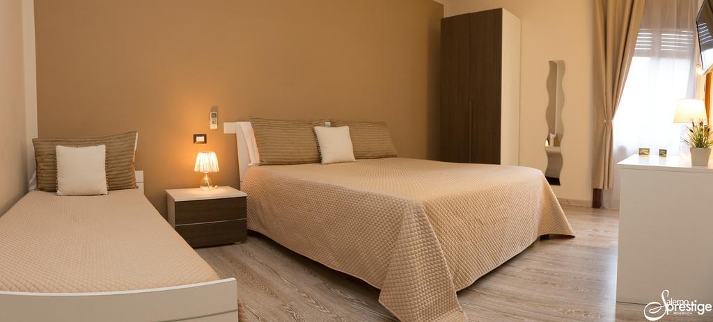 Salernoprestige Rooms Bagian luar foto